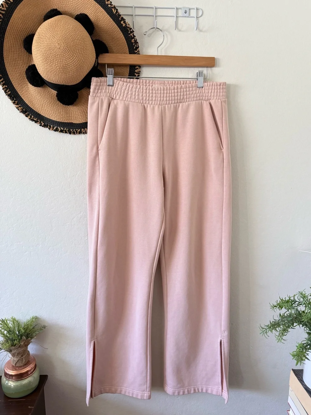 Pact Courtside Pink Split Hem Organic Cotton Fleece Sweatpants Wide Leg SZ Large - Picture 3 of 13